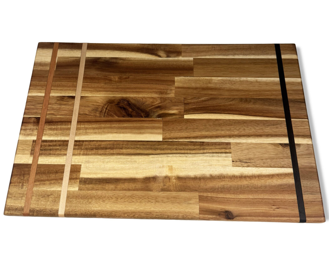 Acacia med chopping block with a accent inlay