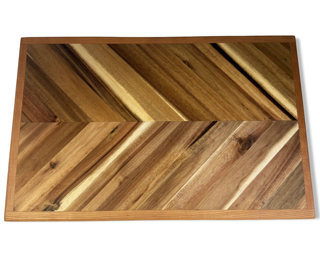 Chevron, acacia/cherry wood chopping block large